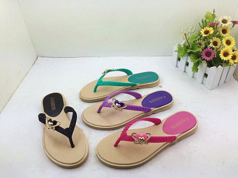 PVC strap with gold heart decoration simple PCU slipper